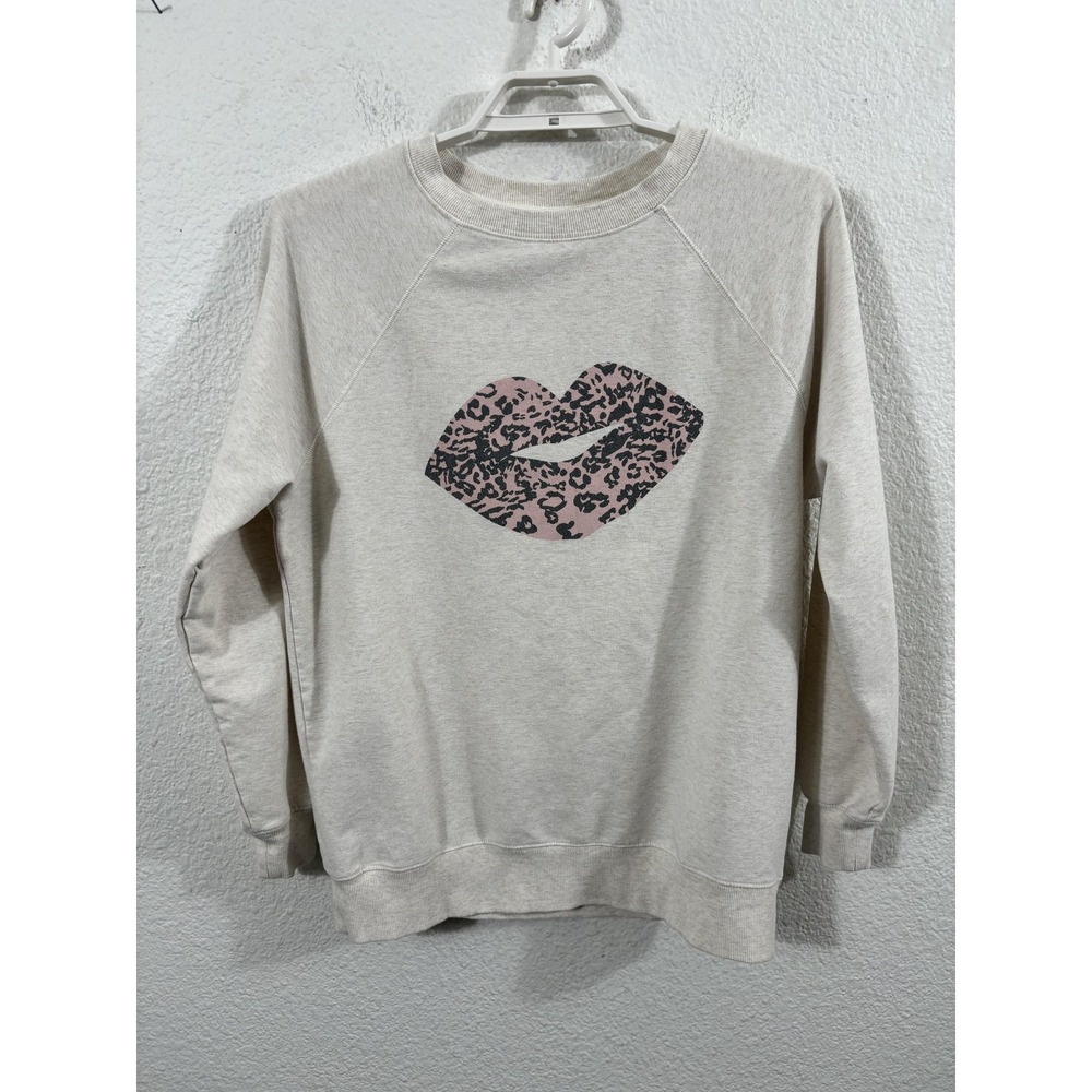 Wildfox Sweatshirt Womens Small Beige Leopard Lips Graphic‎ Pullover Crewneck